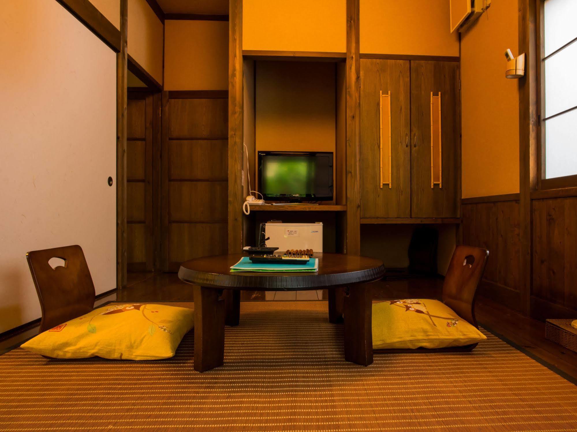 Yurari Rokumyo Hotel Юфу Екстериор снимка